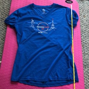 NYRR France 8k running shirt 2016 women’s large